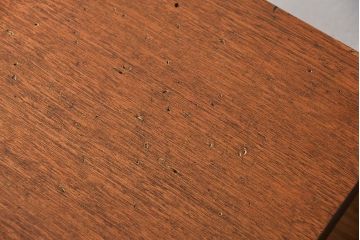 レトロ家具　昭和レトロ 天板一枚板!古材を使った緩やか曲線のセンターテーブル(2)