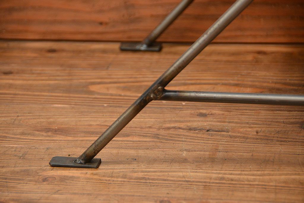 ラフジュオリジナル　アイアンの薄型飾り棚【小】(2)(陳列棚、アイアンラック)