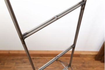 ラフジュオリジナル アイアンの薄型飾り棚【大】(1)(陳列棚、アイアンラック)