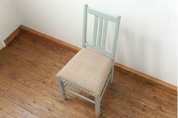 アンティーク家具　アンティークリネン座面のかわいいペイントチェア(イス、椅子)