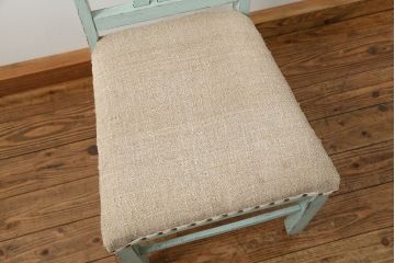 アンティーク家具　アンティークリネン座面のかわいいペイントチェア(イス、椅子)