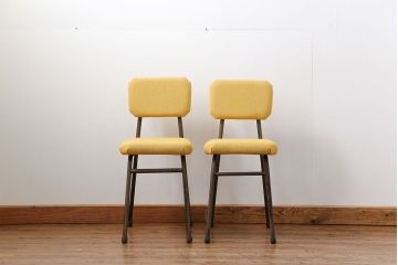 レトロ家具　昭和レトロ ファブリック座面の鉄脚チェア2脚セット(1)(イス、椅子)