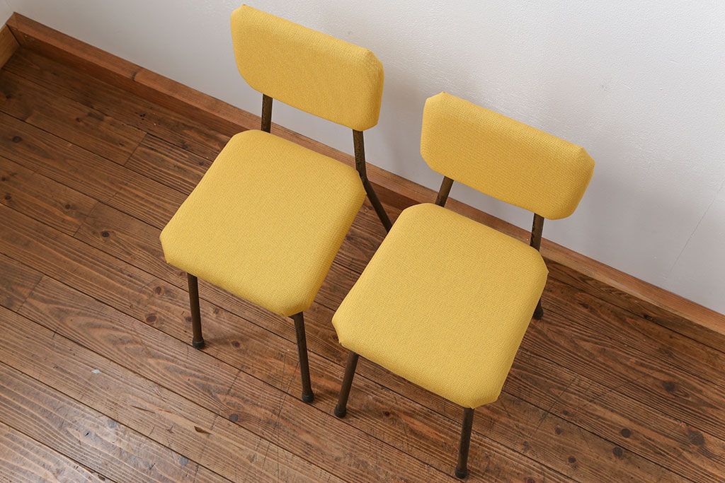 レトロ家具　昭和レトロ ファブリック座面の鉄脚チェア2脚セット(1)(イス、椅子)