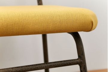 レトロ家具　昭和レトロ ファブリック座面の鉄脚チェア2脚セット(1)(イス、椅子)