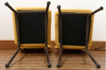 レトロ家具　昭和レトロ ファブリック座面の鉄脚チェア2脚セット(1)(イス、椅子)