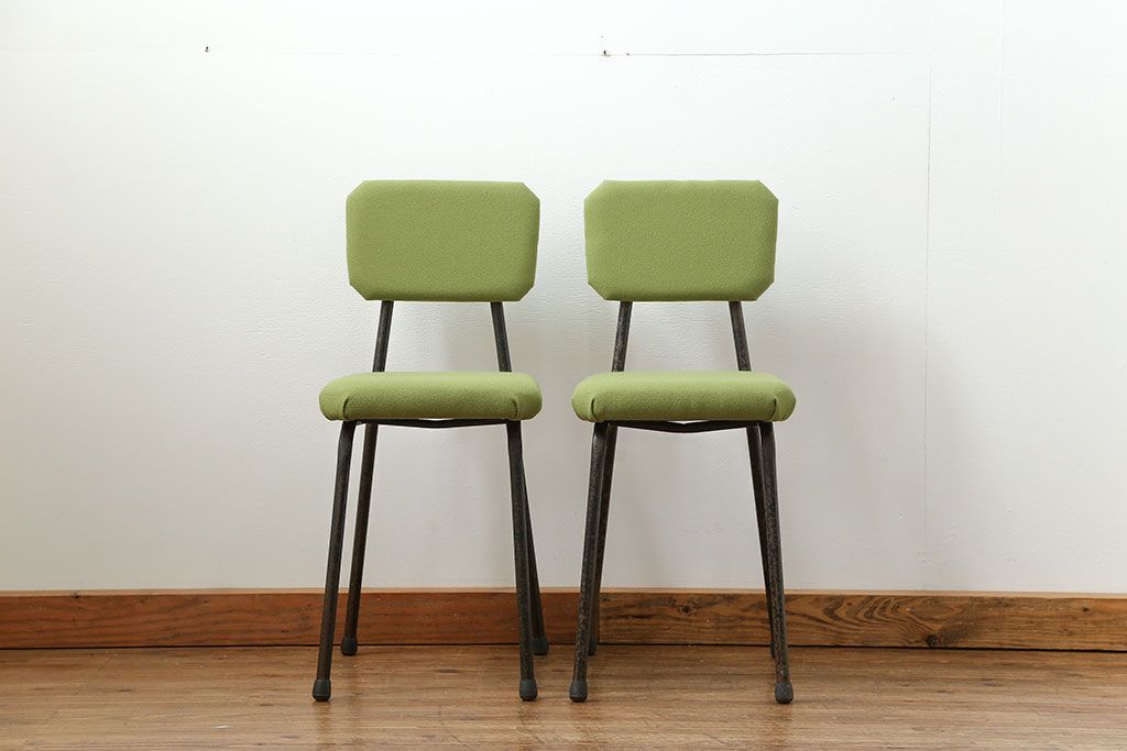 レトロ家具　昭和レトロ ファブリック座面の鉄脚チェア2脚セット(2)(イス、椅子)