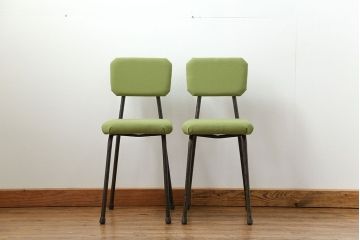 レトロ家具　昭和レトロ ファブリック座面の鉄脚チェア2脚セット(2)(イス、椅子)