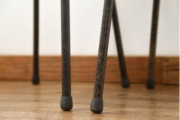 レトロ家具　昭和レトロ ファブリック座面の鉄脚チェア2脚セット(2)(イス、椅子)