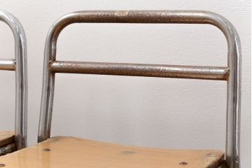 レトロ家具　昭和レトロ 古い幼稚園の小さな椅子4脚セット(1)(イス、チェア)