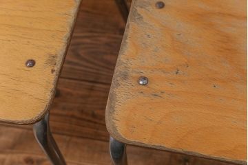 レトロ家具　昭和レトロ 古い幼稚園の小さな椅子4脚セット(1)(イス、チェア)