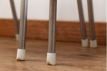 レトロ家具　昭和レトロ 古い幼稚園の小さな椅子4脚セット(1)(イス、チェア)