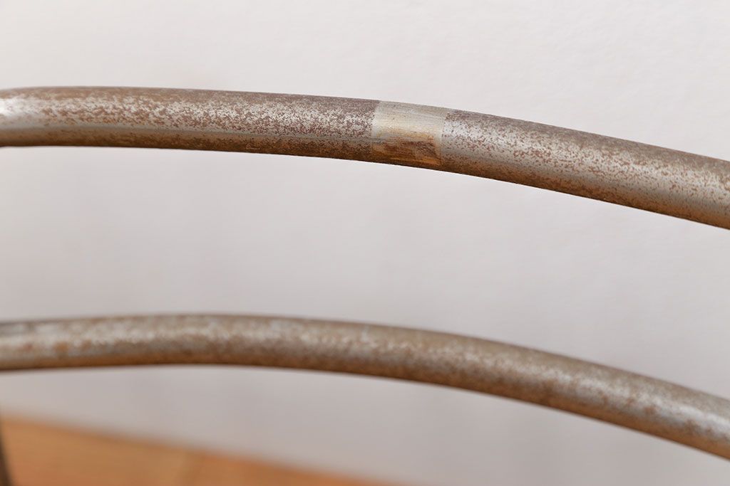 レトロ家具　昭和レトロ 古い幼稚園の小さな椅子4脚セット(2)(イス、チェア)