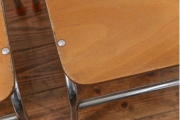レトロ家具　昭和レトロ 古い幼稚園の小さな椅子4脚セット(2)(イス、チェア)