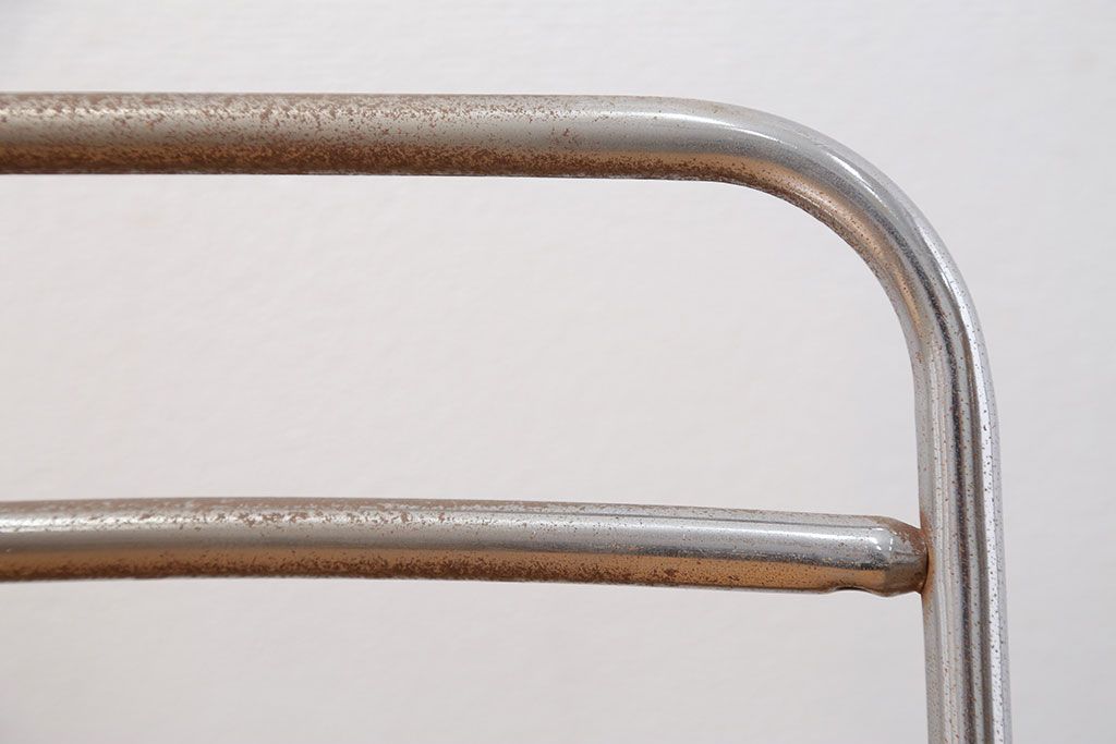 レトロ家具　昭和レトロ 古い幼稚園の小さな椅子2脚セット(イス、チェア)