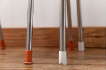 レトロ家具　昭和レトロ 古い幼稚園の小さな椅子2脚セット(イス、チェア)