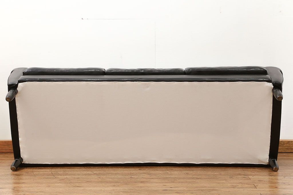 レトロ家具　1960〜70年代  レトロな3Pソファ