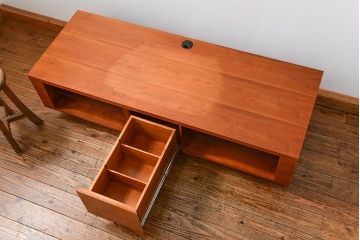 中古　インテリアショップ　リアルスタイル製(Real Style)チェリー材テレビボード(TVボード、ローボード)