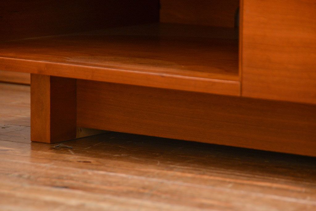 中古　インテリアショップ　リアルスタイル製(Real Style)チェリー材テレビボード(TVボード、ローボード)