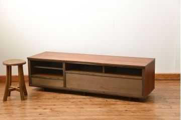 中古 広松木工製 ウォールナットテレビボード 定価11万円 (TVボード、ローボード)
