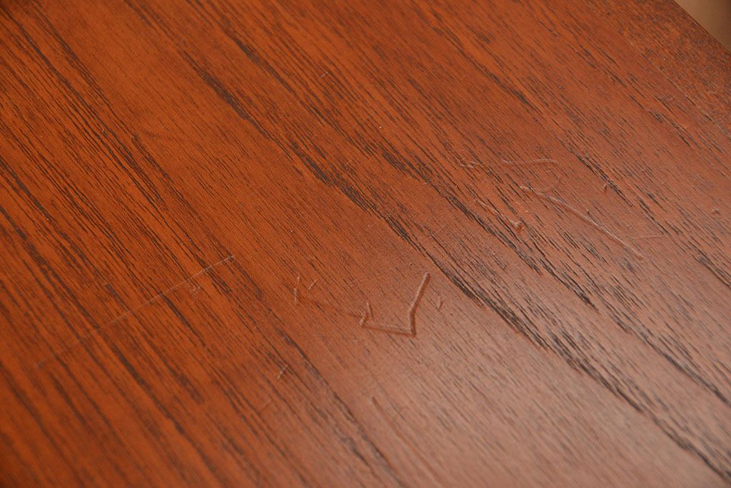 北欧家具 ビンテージ　チーク材　サイドボード(リビングボード)