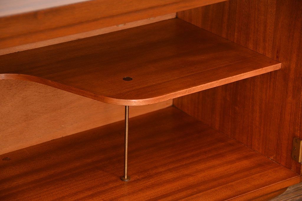 北欧家具 ビンテージ　チーク材　サイドボード(リビングボード)