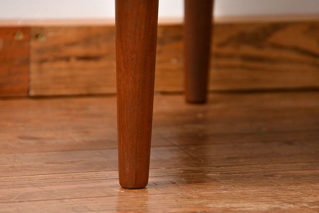 北欧家具 ビンテージ　チーク材　コーナーキャビネット(収納棚)