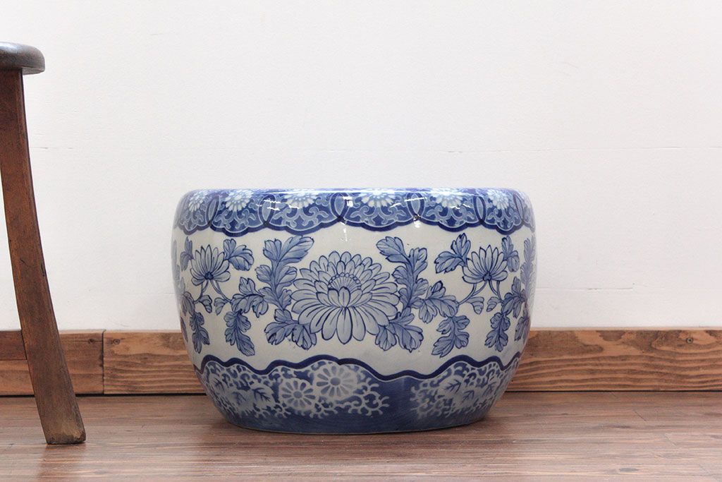 アンティーク雑貨　大正〜昭和初期!　図柄の美しい瀬戸火鉢