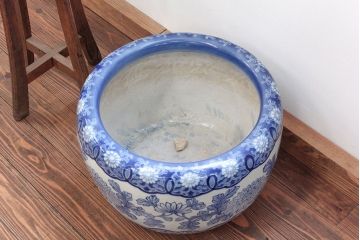 アンティーク雑貨　大正〜昭和初期!　図柄の美しい瀬戸火鉢