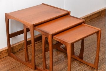  北欧ビンテージ家具　G-PLAN(ジープラン)チーク材ネストテーブル
