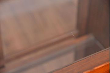 アンティーク家具　古民具・骨董 格子引き戸の味のある三面ガラスケース(ショーケース)