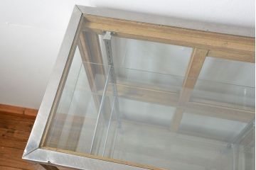 レトロ家具　昭和レトロ 古いパン屋のステンレス貼り鉄脚ガラスケース(ショーケース)