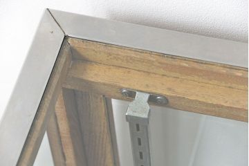 レトロ家具　昭和レトロ 古いパン屋のステンレス貼り鉄脚ガラスケース(ショーケース)