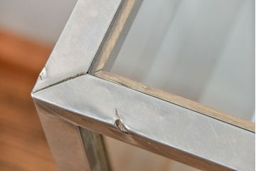 レトロ家具　昭和レトロ 古いパン屋のステンレス貼り鉄脚ガラスケース(ショーケース)