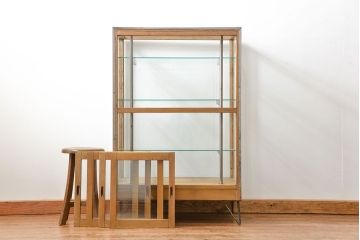 レトロ家具　昭和レトロ 古いパン屋のステンレス貼り鉄脚ガラスケース(ショーケース)
