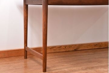 レトロ家具　昭和レトロ シンプルな丸脚ダイニングテーブル(作業台)