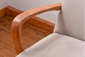 レトロ家具　昭和レトロ 座面張り替え済み　シンプルなアンティークソファ