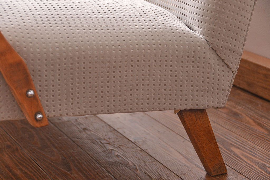 レトロ家具　昭和レトロ 座面張り替え済み　シンプルなアンティークソファ