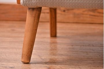 レトロ家具　昭和レトロ 座面張り替え済み　シンプルなアンティークソファ