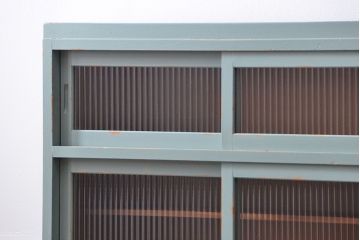 レトロ家具　昭和レトロ アンティークペイント　モールガラス食器棚(収納棚、カップボード)