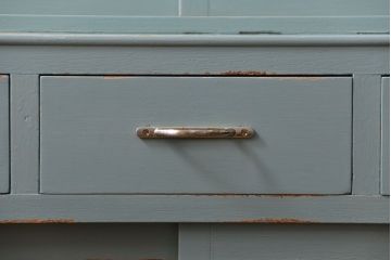 レトロ家具　昭和レトロ アンティークペイント　モールガラス食器棚(収納棚、カップボード)