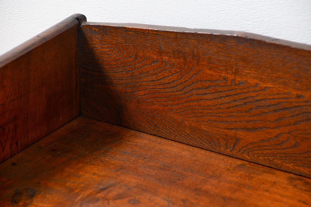 アンティーク家具　アンティーク 古い栓材の重厚なローチェスト(引き出し、ドロワー)