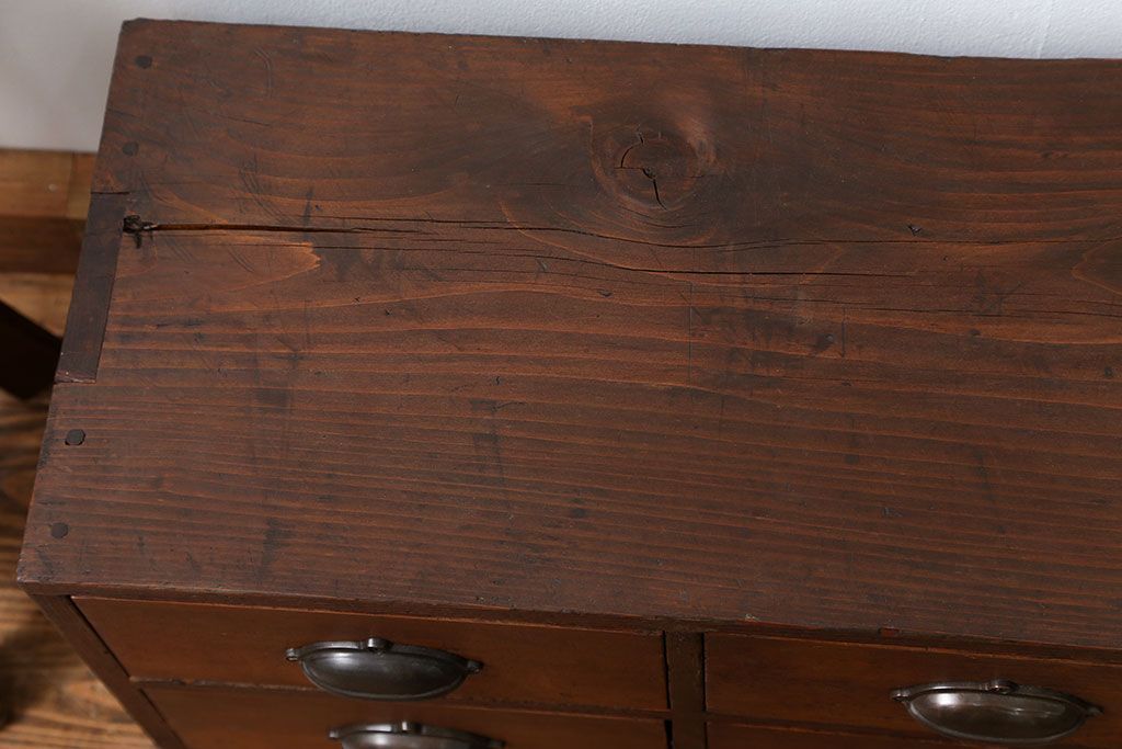 アンティーク家具　アンティーク 味のある6杯引き出しローボード(1)(ローチェスト)