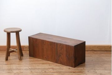 アンティーク家具　アンティーク 味のある6杯引き出しローボード(1)(ローチェスト)