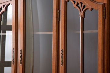 中古　ドイツMAN社製　高級2段重ねキャビネット(カップボード、収納棚)