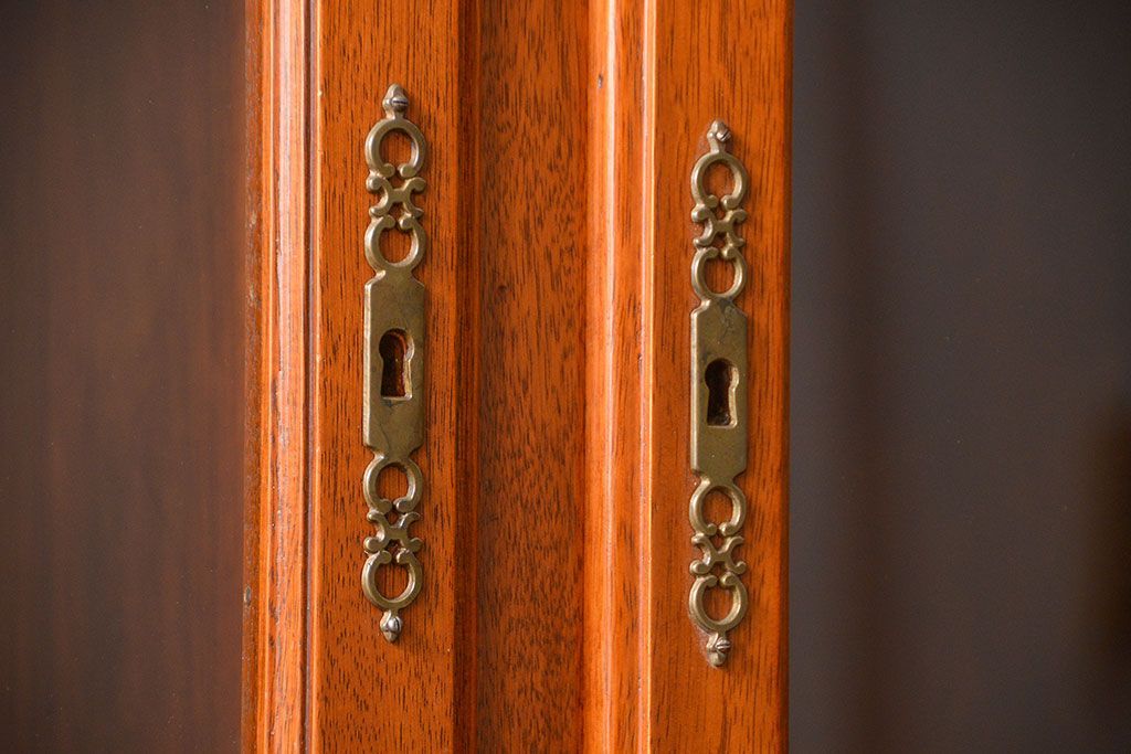 中古　ドイツMAN社製　高級2段重ねキャビネット(カップボード、収納棚)