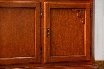 中古　ドイツMAN社製　高級2段重ねキャビネット(カップボード、収納棚)