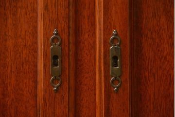 中古　ドイツMAN社製　高級2段重ねキャビネット(カップボード、収納棚)