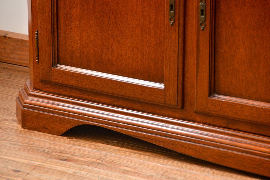 中古　ドイツMAN社製　高級2段重ねキャビネット(カップボード、収納棚)