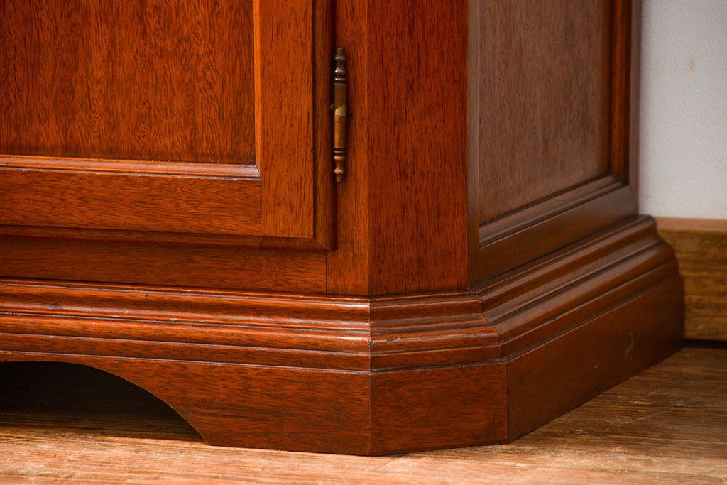 中古　ドイツMAN社製　高級2段重ねキャビネット(カップボード、収納棚)