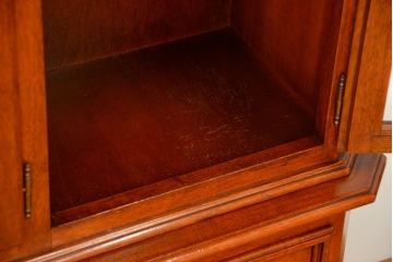 中古　ドイツMAN社製　高級2段重ねキャビネット(カップボード、収納棚)